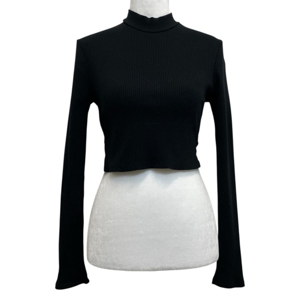 Heart & Hips Black Ribbed Knit Mock Neck Cropped Long Sleeve Sweater Top - Picture 1 of 8